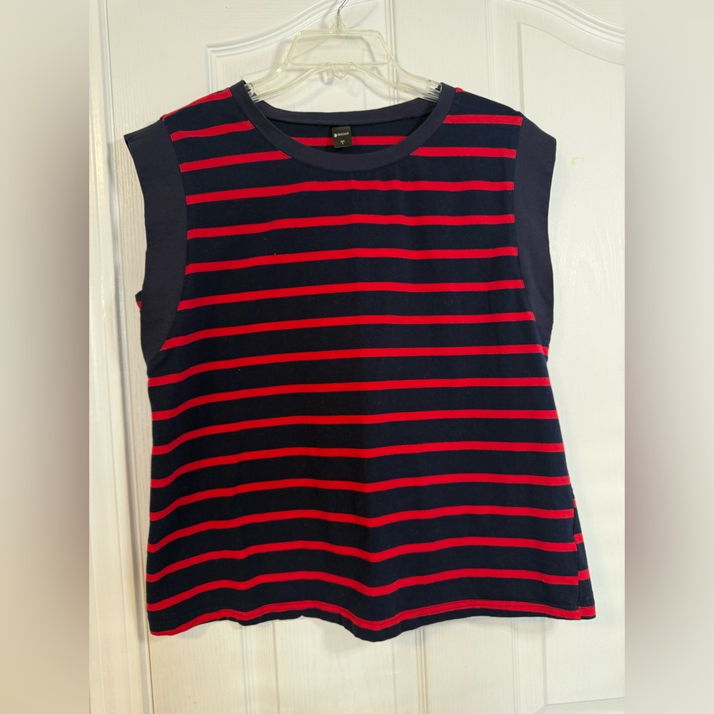 Rubzoof Navy and Red Striped Sleeveless Tee Top Large